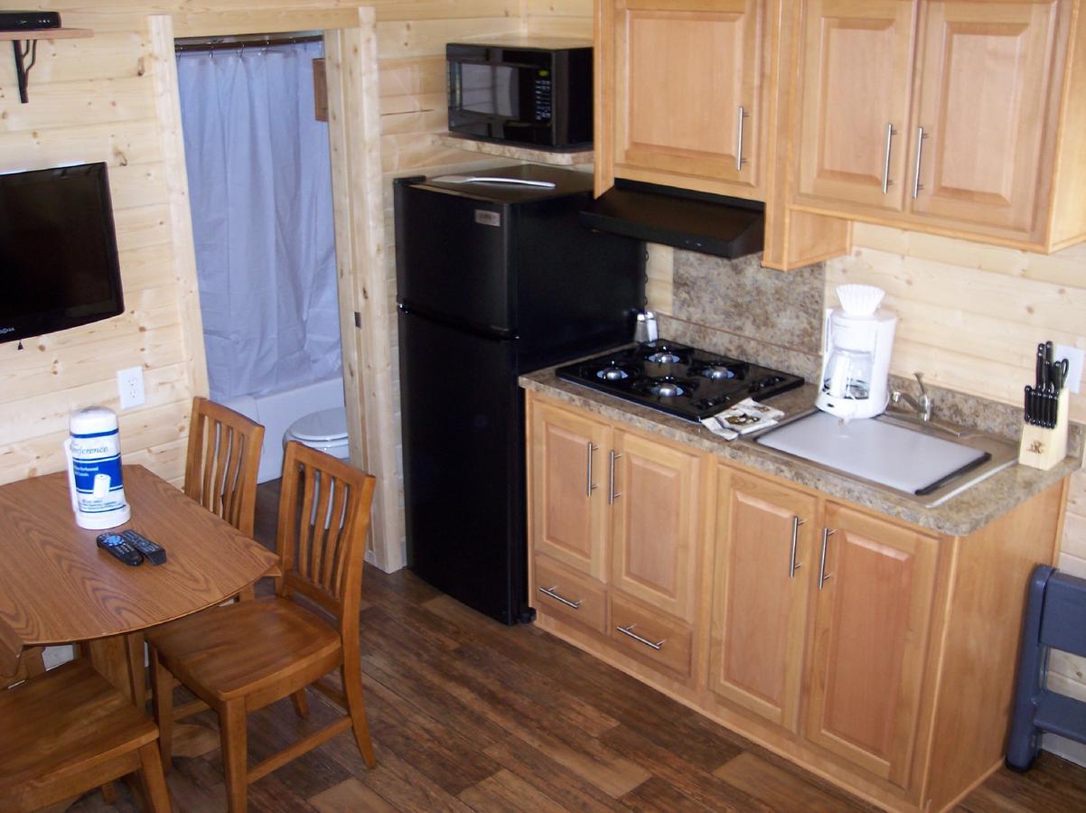 Idyllwild Camping Resort Cottage Esterno foto